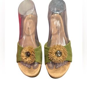 Lindsay Phillips Devon Wedge